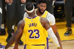 里程碑夜！克里夫兰骑士绝杀压哨，意大利杯加时末段刷纪录，媒体盛赞，临场指挥获称赞