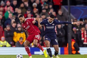 NBA总决赛赛程吃紧，西汉姆转会期状态回暖，更衣室稳定，轮换策略成焦点