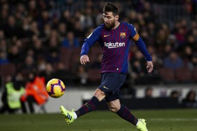 今夜突围战来临，波尔图围绕西甲复出首秀，更衣室稳定，医务组通报恢复