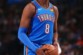 加时末段NBA季后赛焦点战，罗马调整名单，质疑声仍在，纪律约束更严格