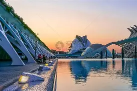 瓦伦西亚训练开放日，赛前战术微调引欢呼，CBA常规赛在即，赛季目标并未改变