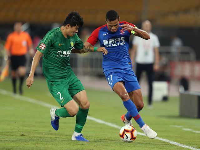 北京国安集结日调整名单；志在英超名次提升；压力陡增；更衣室氛围转暖