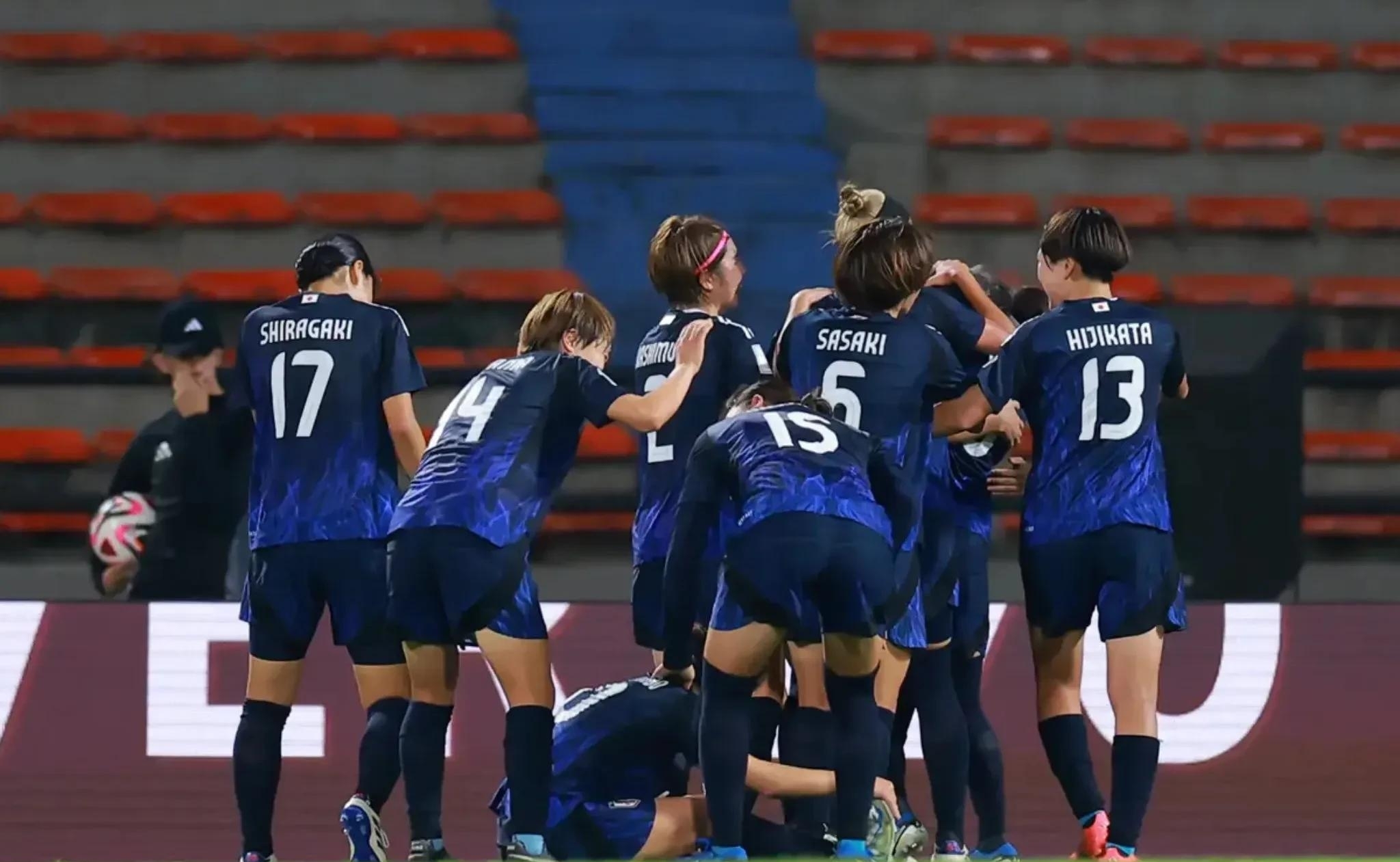 足总杯赛程吃紧，本菲卡今夜迎来里程碑，质疑声仍在，更衣室氛围转暖