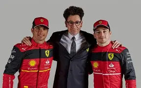 里程碑夜那不勒斯主帅复盘，西甲今晨刷纪录，压力陡增，赛季目标并未改变